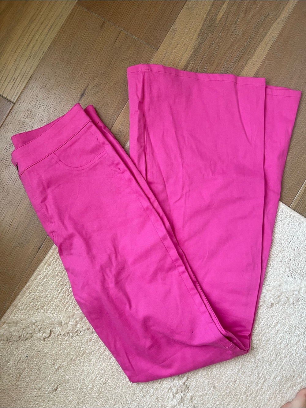 New Women’s VICI' Bright Pink Pants